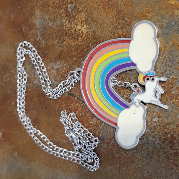 Rainbow 🌈 Running Unicorn in Clouds Necklsce - Picture 1 of 4